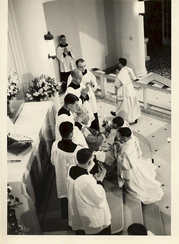 frc-yg-priest_12.jpg
